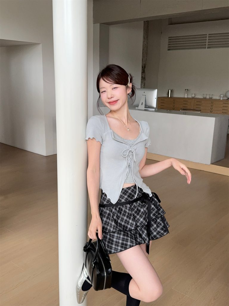 Women's Slim Fit Faux Two-Piece Drawstring Short Sleeve Top